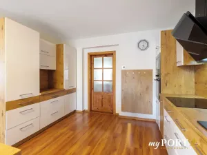 Prodej vícegeneračního domu, Chyše, Žižkovo náměstí, 322 m2