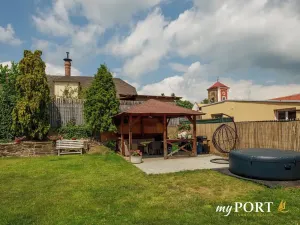 Prodej vícegeneračního domu, Chyše, Žižkovo náměstí, 322 m2