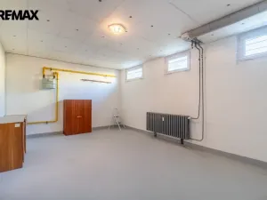 Prodej bytu 3+1, Jesenice, V Lázních, 72 m2