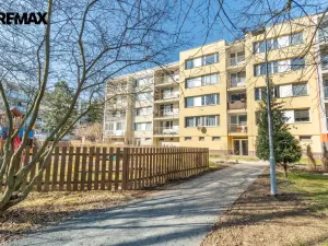 Prodej bytu 3+1, Jesenice, V Lázních, 72 m2