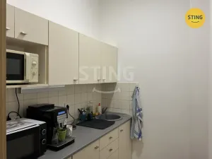 Pronájem kanceláře, Pardubice, Průmyslová, 16 m2