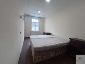 Pronájem bytu 3+kk, Karlovy Vary, Foersterova, 76 m2