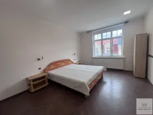 Pronájem bytu 3+kk, Karlovy Vary, Foersterova, 76 m2