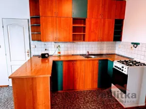 Pronájem bytu 2+1, Opava, Krnovská, 70 m2