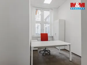 Pronájem kanceláře, Klatovy - Klatovy I, nám. Míru, 396 m2