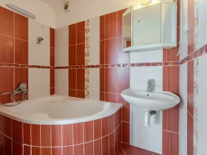 Prodej bytu 1+kk, Praha - Prosek, Vysočanská, 37 m2