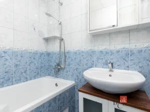 Prodej bytu 3+1, Orlová - Lutyně, Karla Dvořáčka, 71 m2