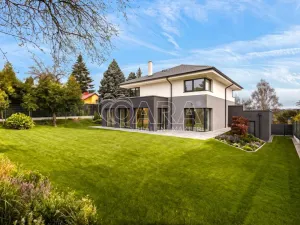 Prodej rodinného domu, Kamenice - Nová Hospoda, Na Pokraji, 259 m2