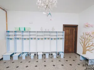 Prodej obchodního prostoru, Praha - Smíchov, U Okrouhlíku, 135 m2