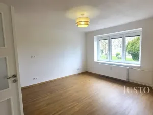 Pronájem bytu 1+1, Písek, Smetanovo nám., 38 m2