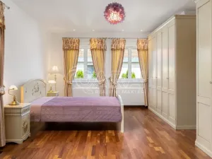 Prodej rodinného domu, Praha - Kolovraty, V louce, 470 m2