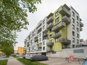 Prodej bytu 2+kk, Pardubice - Zelené Předměstí, Boženy Vikové-Kunětické, 60 m2