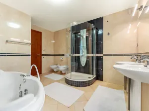 Prodej rodinného domu, Praha, Sklenská, 200 m2