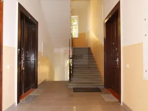 Pronájem bytu 2+1, Praha - Smíchov, Na Celné, 71 m2