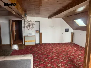Pronájem vícegeneračního domu, Podhradní Lhota, 130 m2