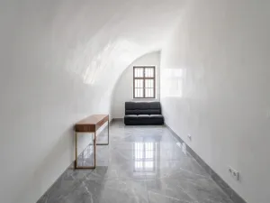 Pronájem obchodního prostoru, Hradec Králové, Velké náměstí, 94 m2