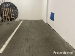 Pronájem garáže, Brno, U Leskavy, 12 m2