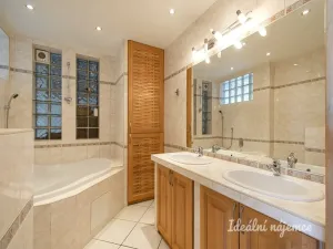 Pronájem bytu 3+kk, Praha - Nusle, V podluží, 74 m2