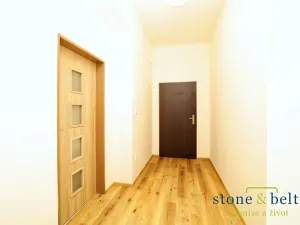 Pronájem bytu 2+kk, Praha - Bubeneč, Bubenečská, 59 m2