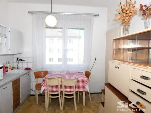 Prodej bytu 3+1, Louny, 28. října, 76 m2