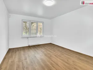 Pronájem bytu 2+1, Ostrov, Mánesova, 69 m2