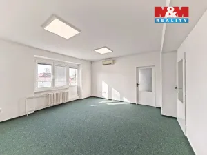 Pronájem kanceláře, Hradec Králové - Slezské Předměstí, Luční, 77 m2
