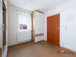 Pronájem bytu 2+kk, Tlučná, Tlučenská kolonie, 58 m2