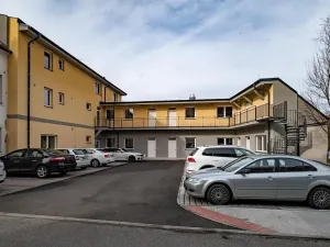 Pronájem bytu 2+kk, Poděbrady, Husova, 64 m2