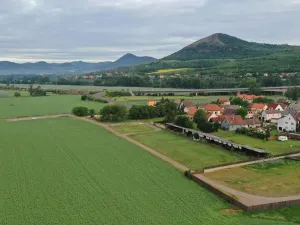 Prodej pozemku pro bydlení, Mlékojedy, 8456 m2