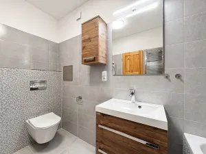 Prodej bytu 3+kk, Praha - Kyje, Pelušková, 58 m2