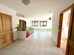 Pronájem rodinného domu, Neubuz, 218 m2