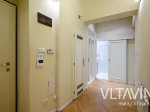 Pronájem bytu 2+1, Praha - Staré Město, Benediktská, 63 m2