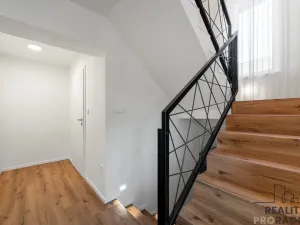 Prodej vily, Říčany, Pod Vojenským velitelstvím, 229 m2