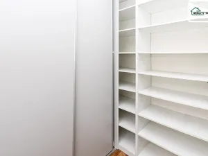 Pronájem bytu 3+1, Cheb, Májová, 114 m2