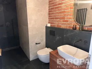 Pronájem bytu 2+kk, Praha - Vinohrady, U Zvonařky, 44 m2