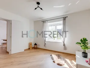 Pronájem bytu 1+1, Praha - Malešice, Bakalářská, 38 m2