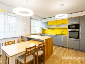 Pronájem bytu 3+kk, Praha, Ostravská, 73 m2