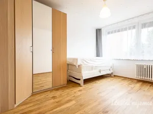 Pronájem bytu 3+kk, Praha, Ostravská, 73 m2