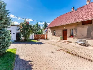 Prodej vícegeneračního domu, Velký Chlumec, 180 m2