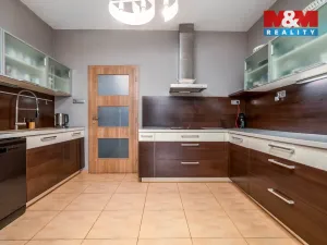 Prodej rodinného domu, Střezetice, 187 m2