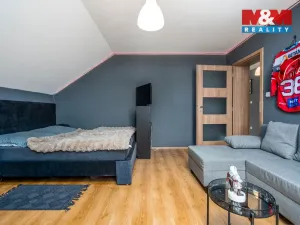 Prodej rodinného domu, Střezetice, 187 m2