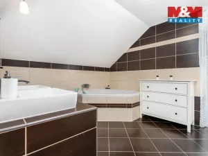 Prodej rodinného domu, Střezetice, 187 m2