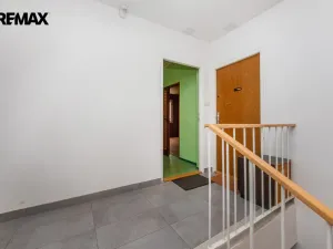 Prodej bytu 2+1, Praha, Káranská, 54 m2