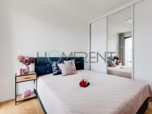 Pronájem bytu 2+kk, Praha - Řepy, U Lesoparku, 38 m2