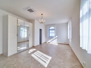 Pronájem vily, Praha - Nebušice, Nebušická, 254 m2