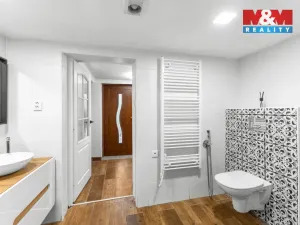 Prodej rodinného domu, Peruc - Černochov, 288 m2