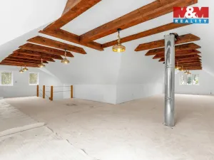 Prodej rodinného domu, Peruc - Černochov, 288 m2