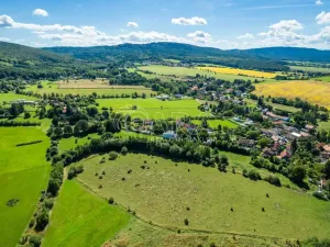 Prodej pole, Velký Chlumec, 2726 m2