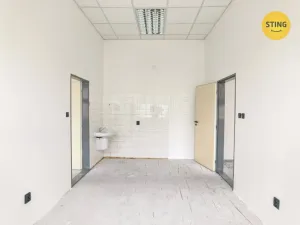 Pronájem skladu, Ostrava, Paskovská, 600 m2