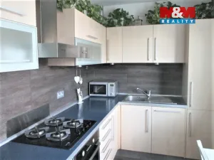 Pronájem bytu 2+1, Olomouc - Nové Sady, Velkomoravská, 56 m2